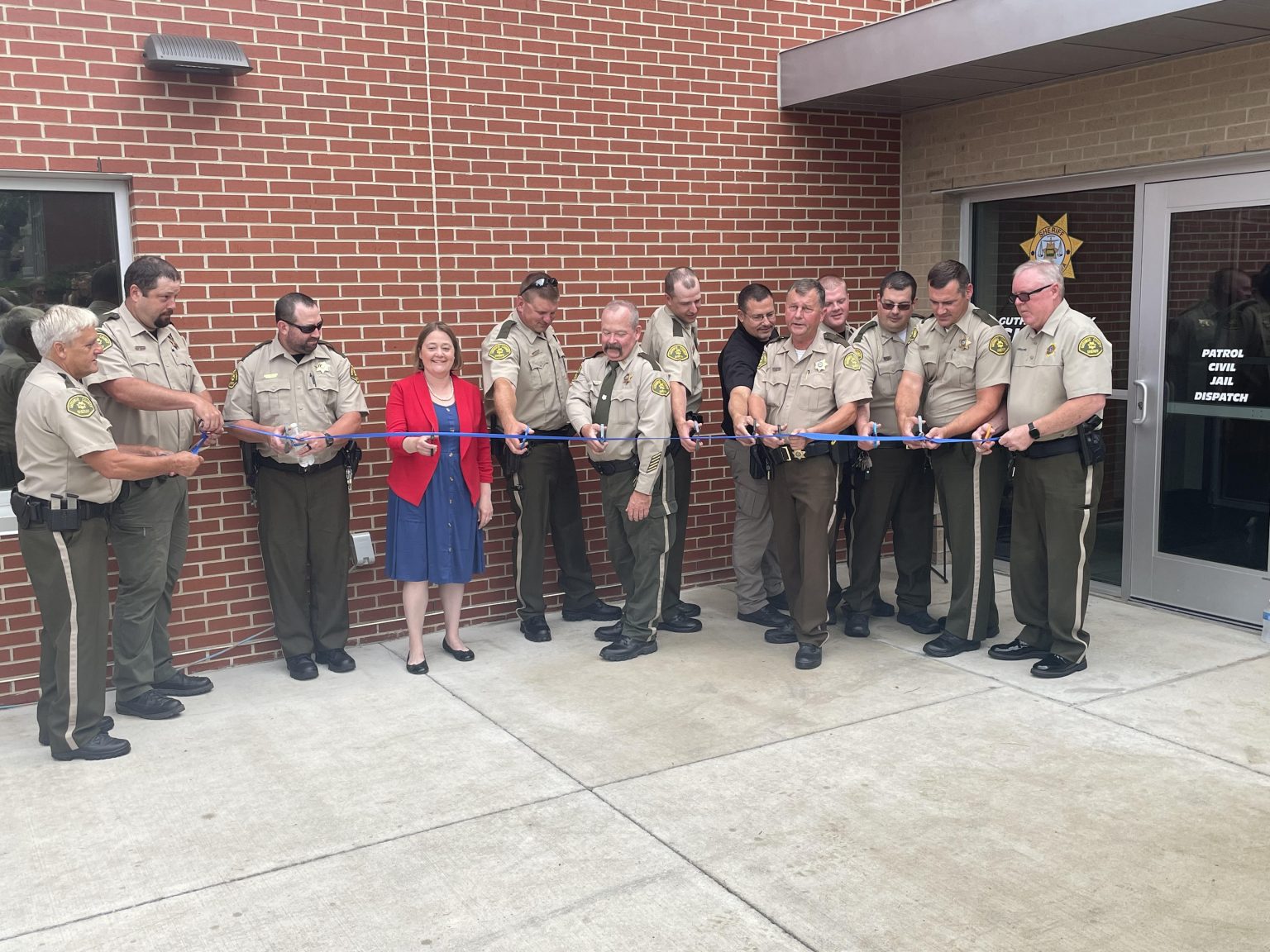 Guthrie County Sheriffs Office Hosts Ribbon Cutting Ceremony At New